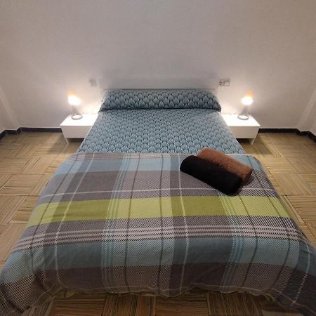 Habitaciones Cerca Del Centro Alicante Luaran gambar