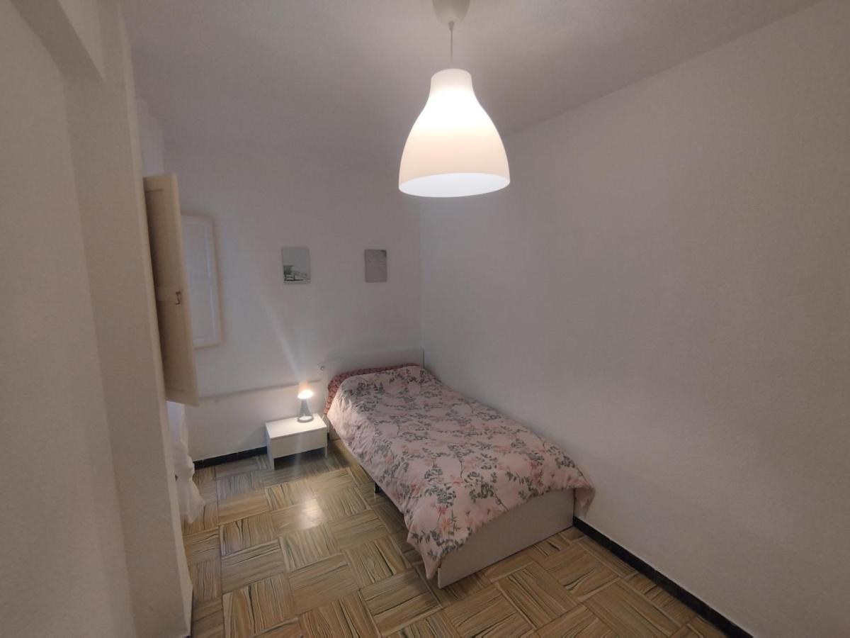 Habitaciones Cerca Del Centro Alicante Luaran gambar