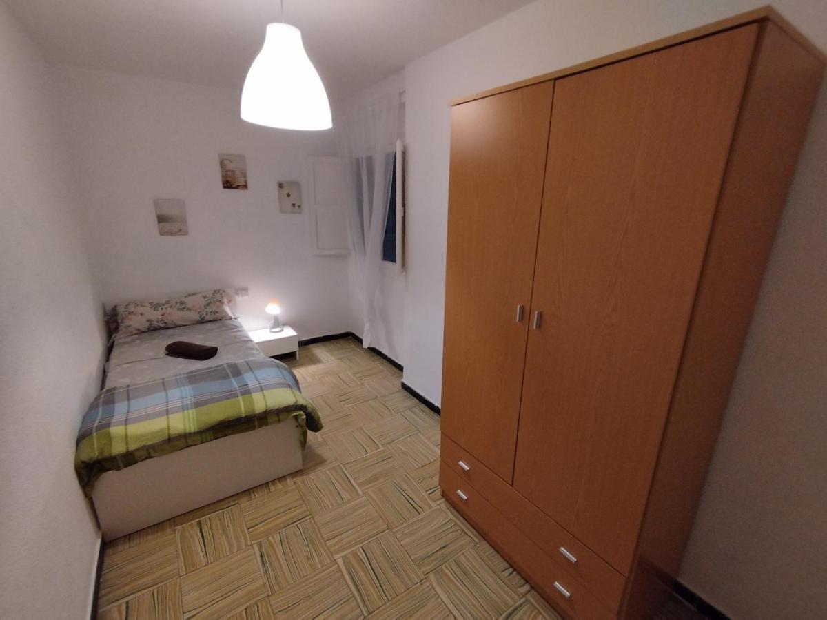 Habitaciones Cerca Del Centro Alicante Luaran gambar